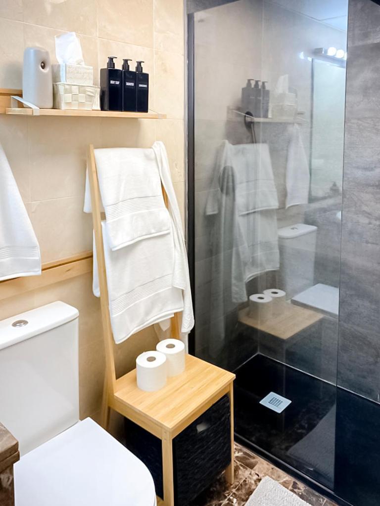 Estudio Del Carmen & Parking Apartment *
