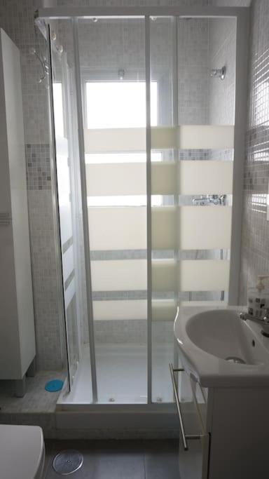 Apartment Center *