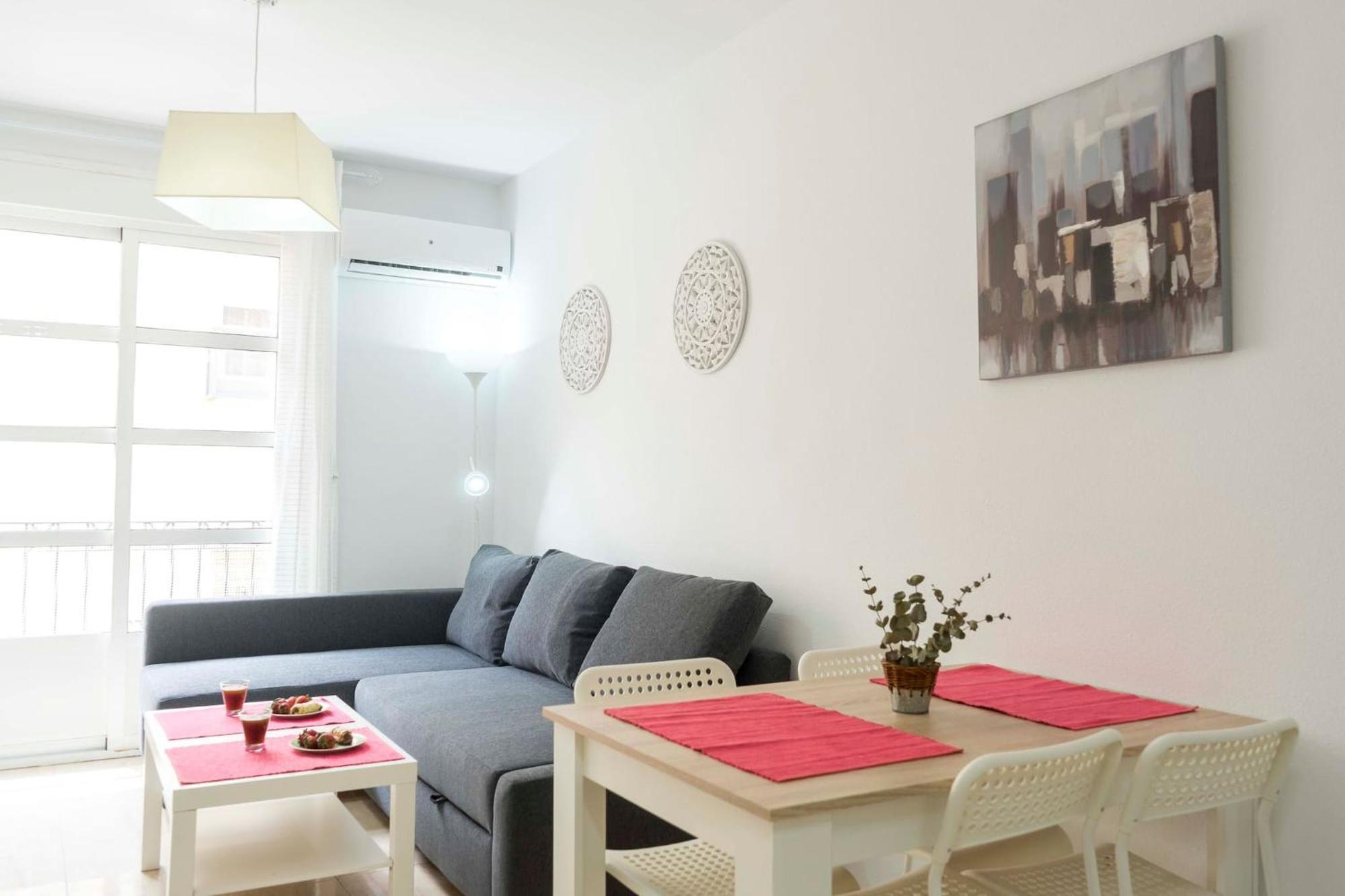 Estupendo De Habitación En Apartamento Málaga