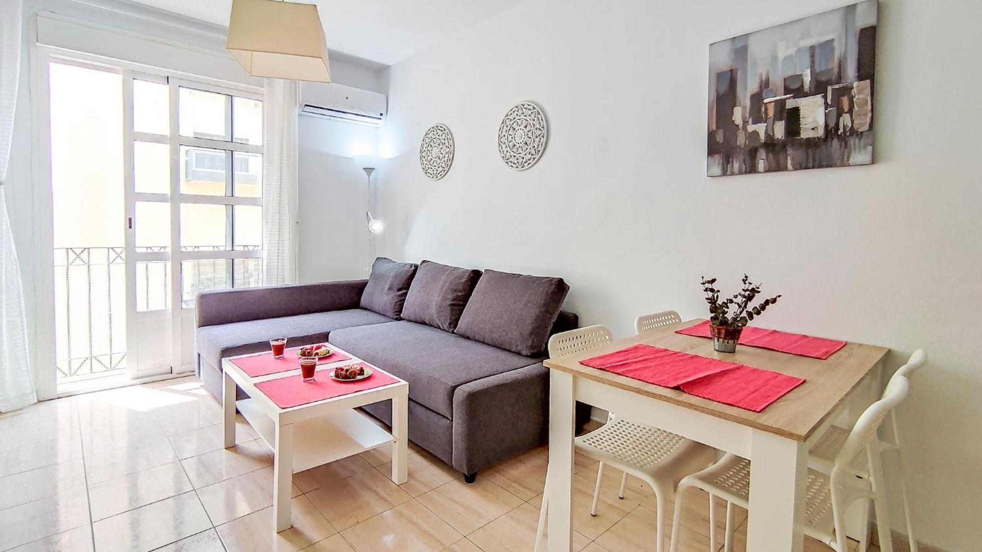 Estupendo De Habitación En * Málaga