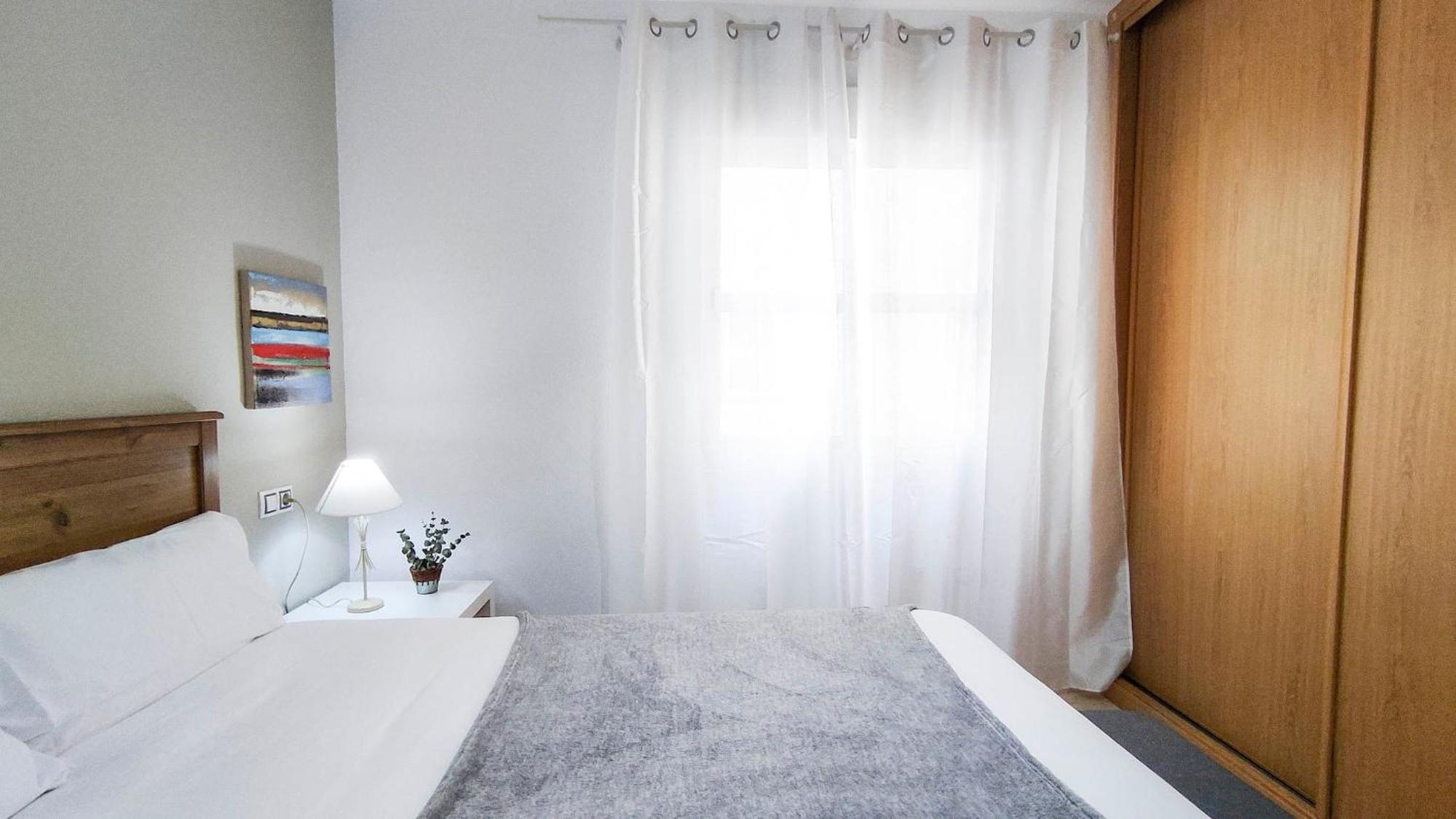 Estupendo De Habitación En Apartamento