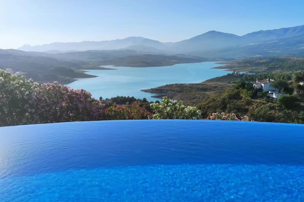 Adelfas, Piscina Infinity Holiday home *