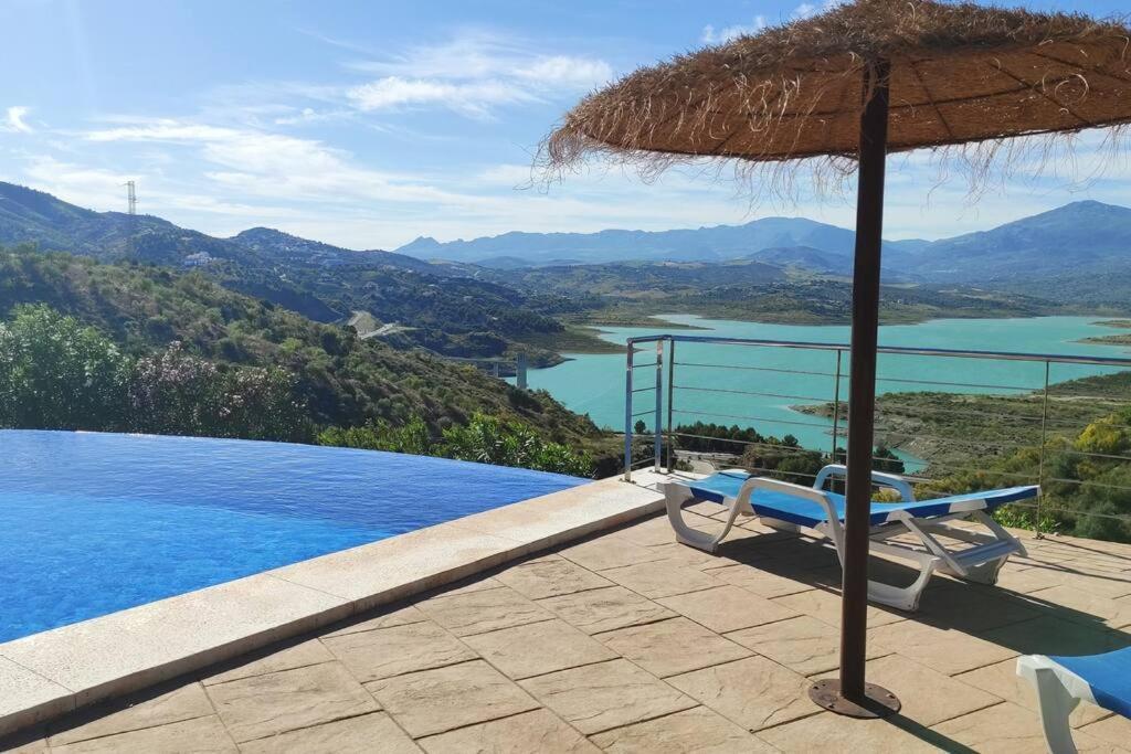 Adelfas, Piscina Infinity Holiday home