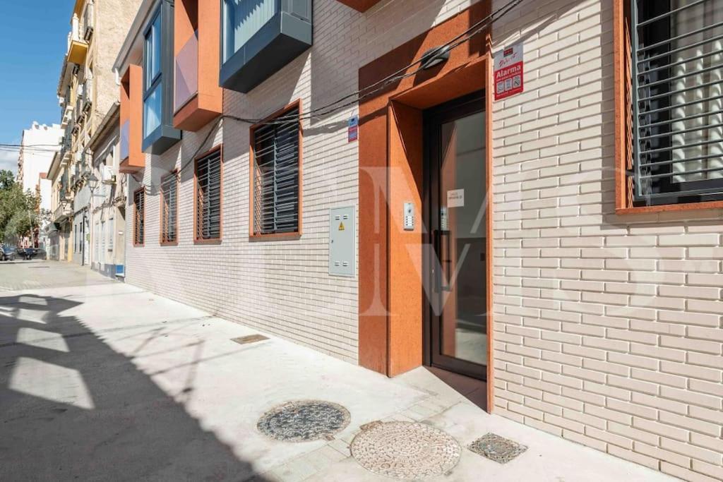 Fresh & Stylish With Parking By Rems Apartamento