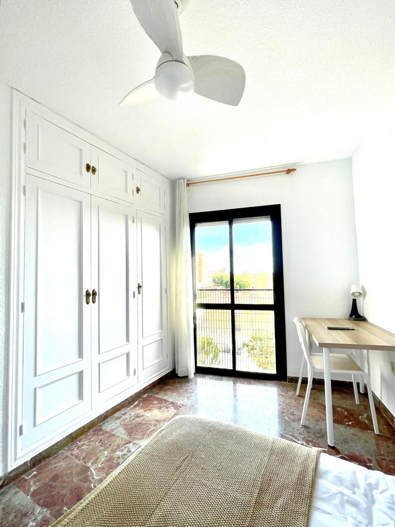 Apartment Beautiful & Sunny Malaga
