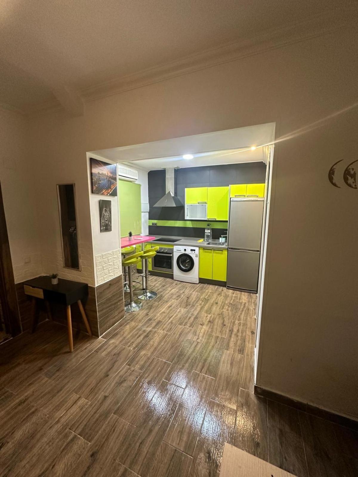 Fantastic Estudio Cerca Del Carrefour Rosaleda Apartamento
