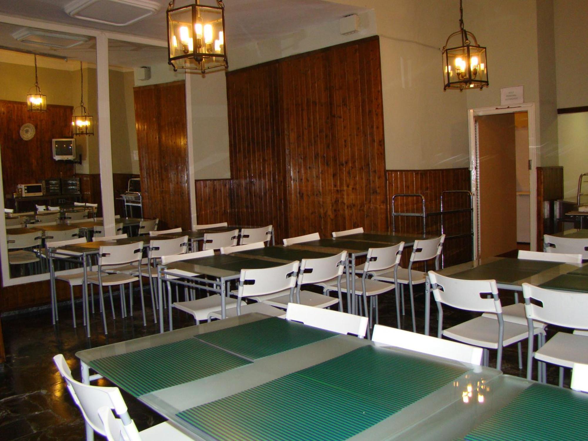 Pensión Santa Paula *