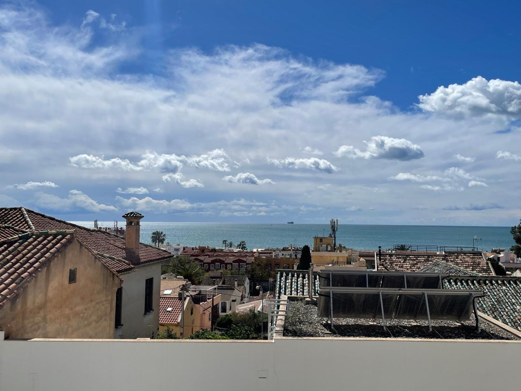 Mar De Fondo En Pedregalejo *