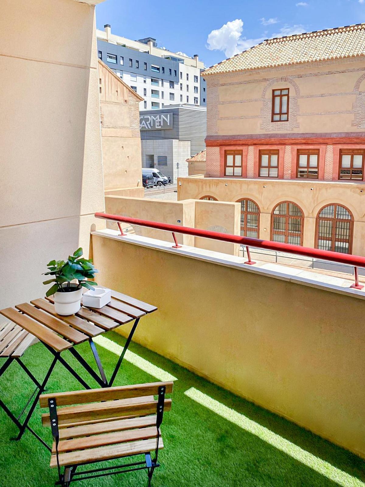 Estudio Del Carmen & Parking Apartment