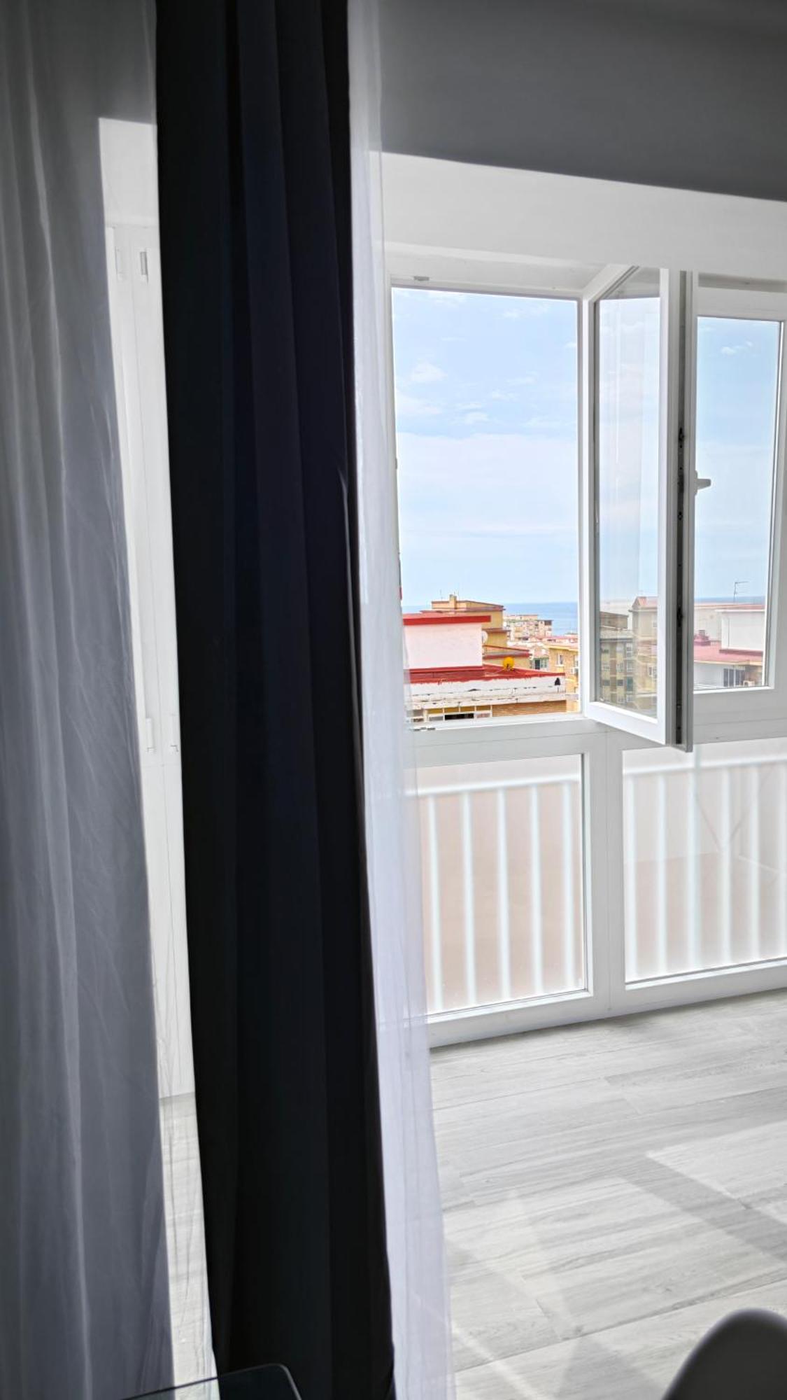 Vialia Playa Apartment Malaga