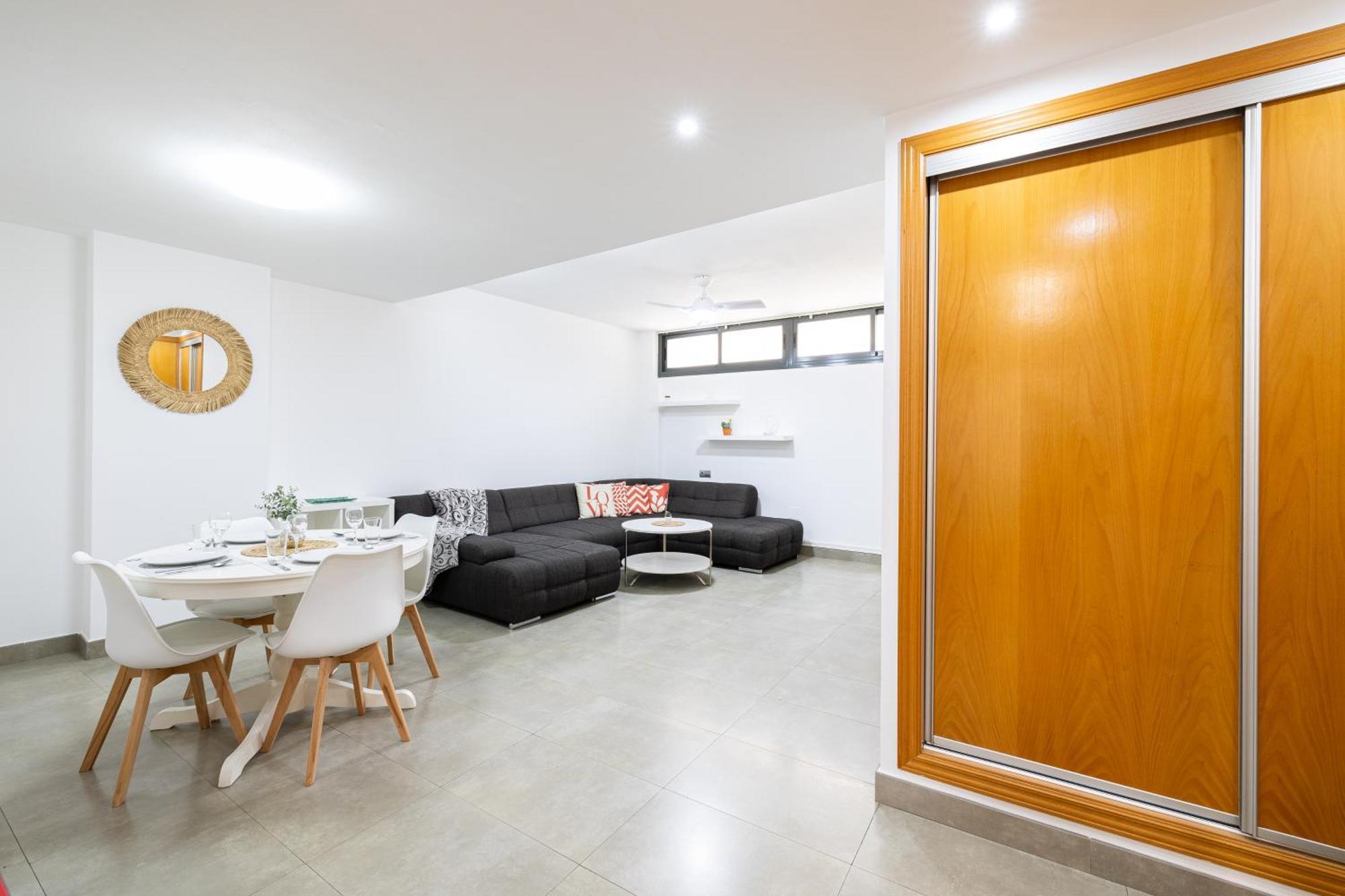 H2m Alta 20 Smart Tv Air Conditioning Apartamento