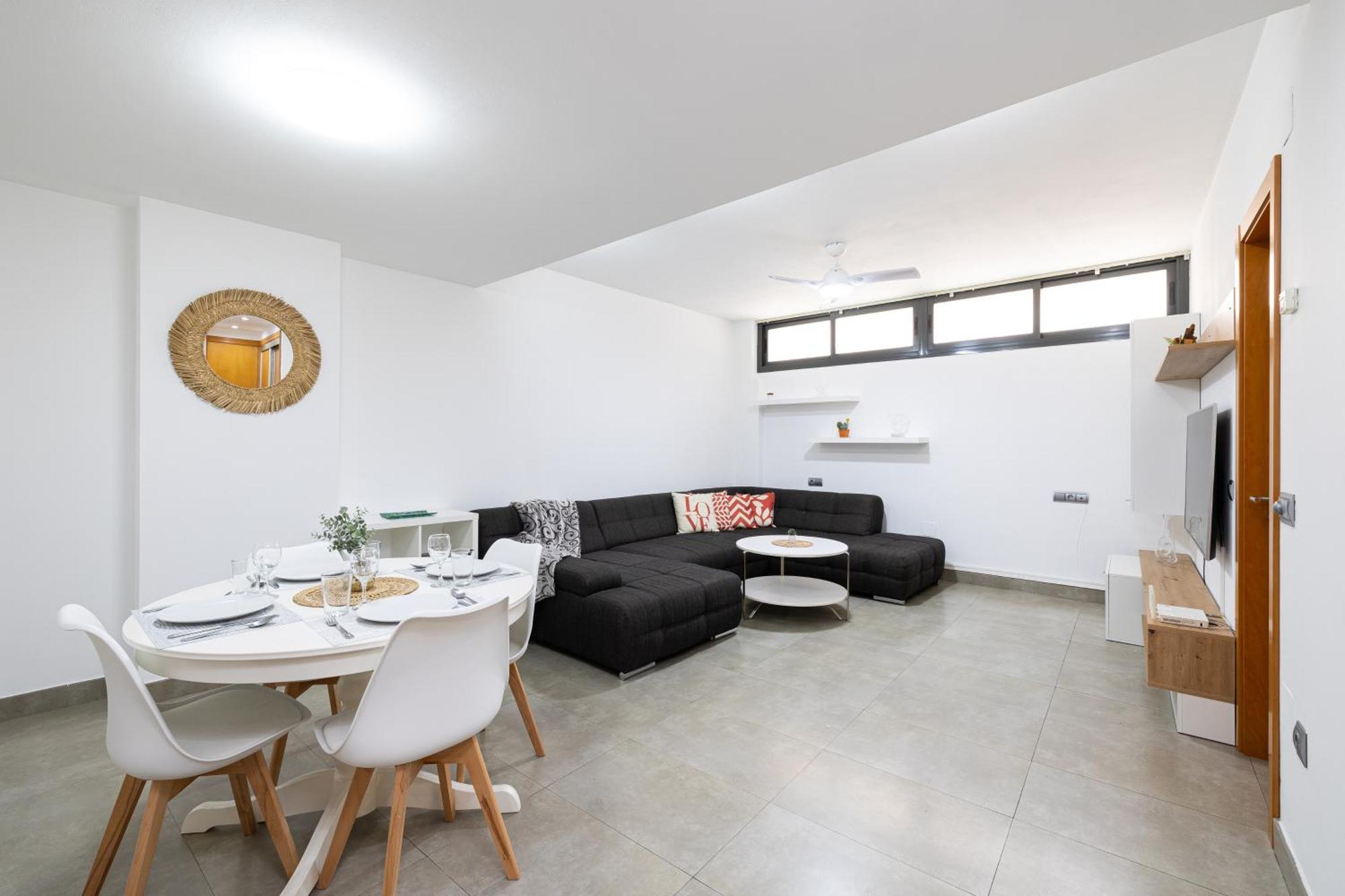 Apartamento H2m Alta 20 Smart Tv Air Conditioning