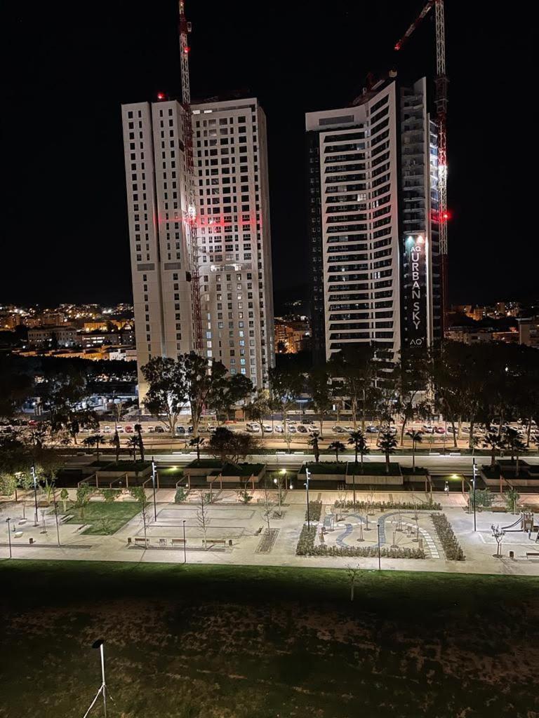 Vistas Rascacielos Infinito Ciudad Apartamento