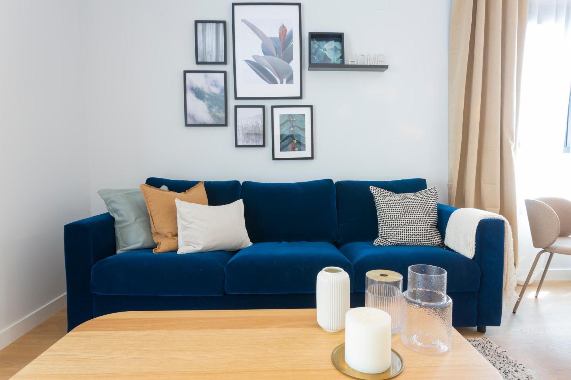 Apartamento Con Vistas En Paseo De Reding By Rent Me Apartamento *