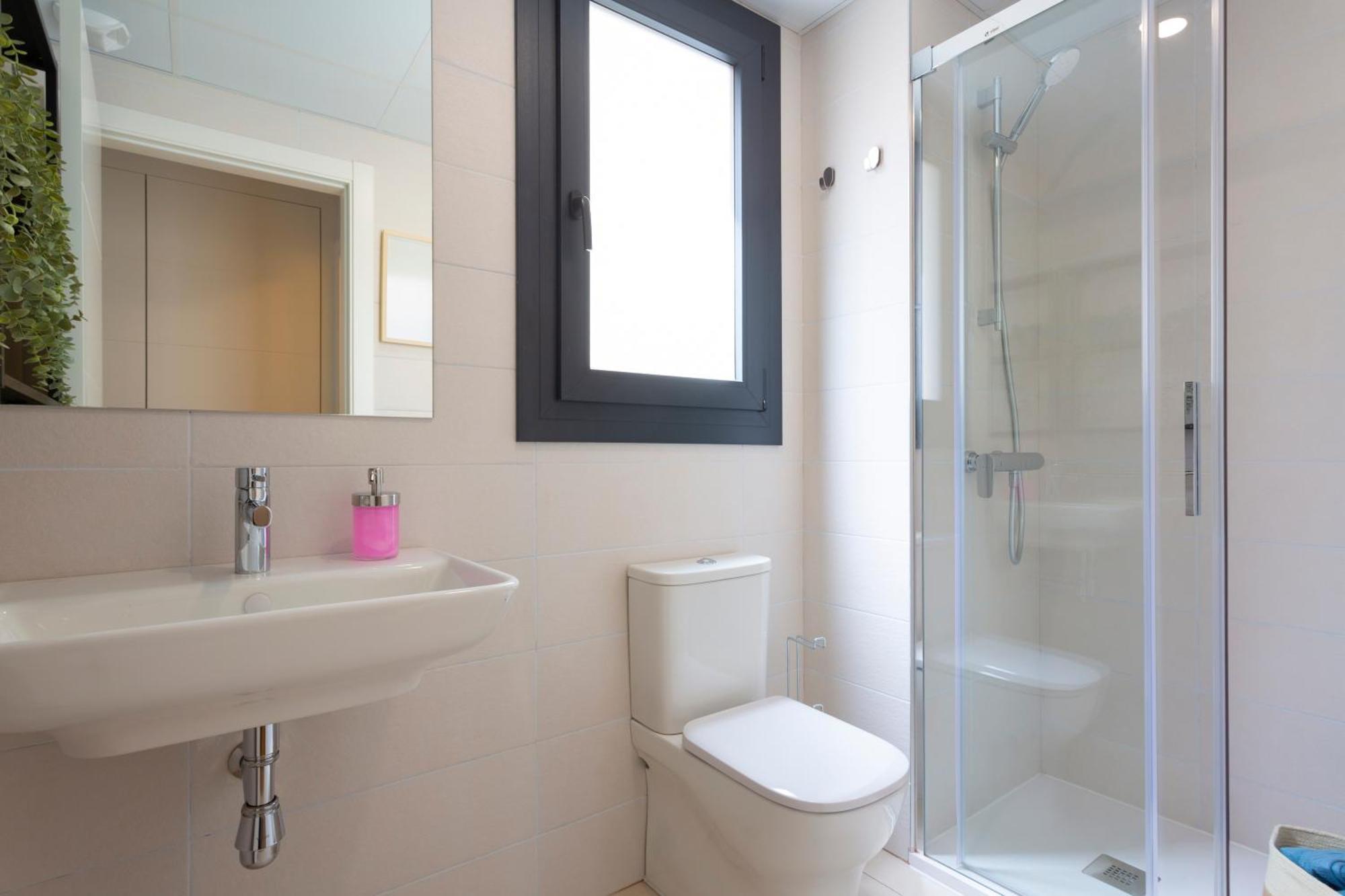 Apartamento Con Vistas En Paseo De Reding By Rent Me * Málaga