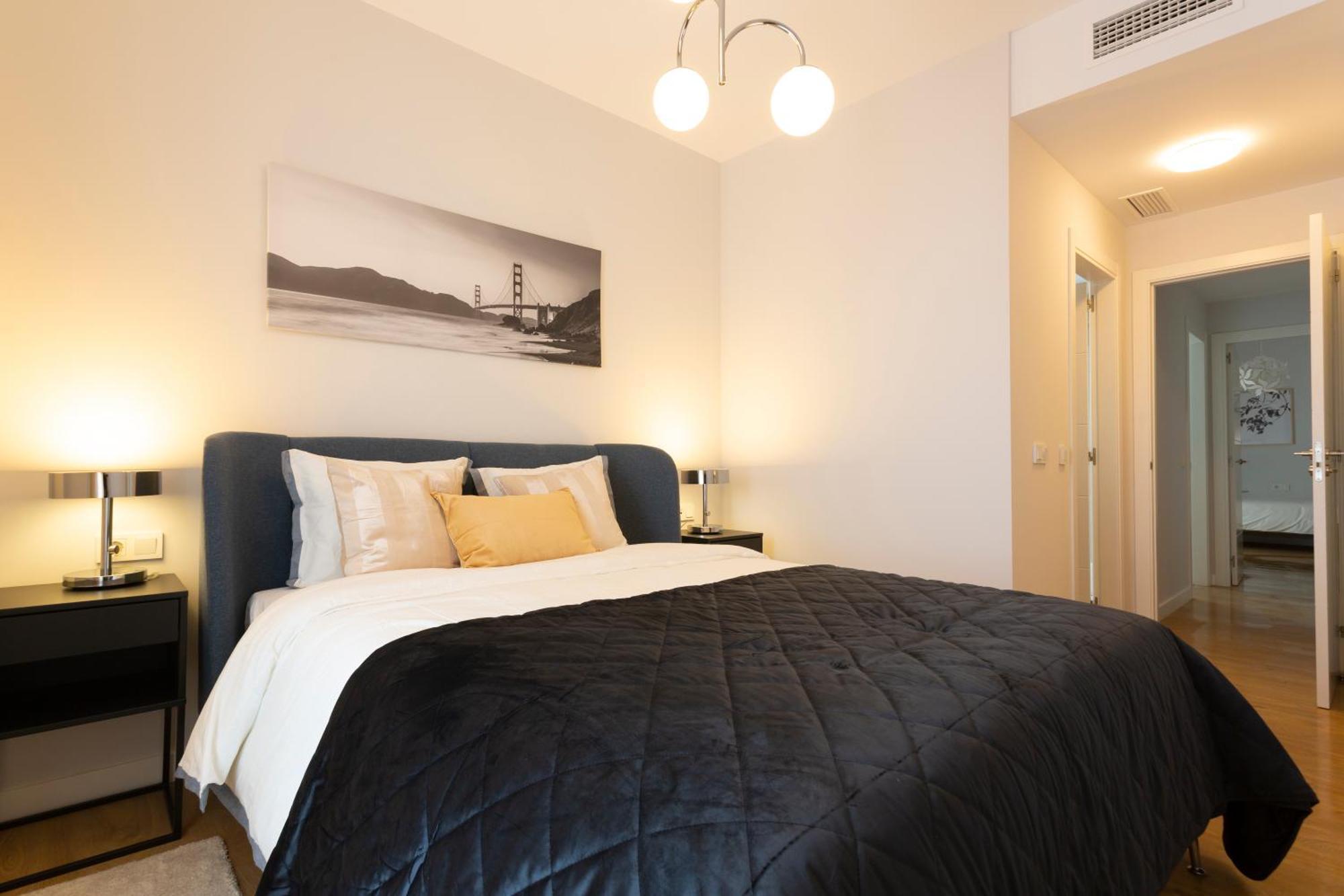 Apartamento Con Vistas En Paseo De Reding By Rent Me Apartamento *