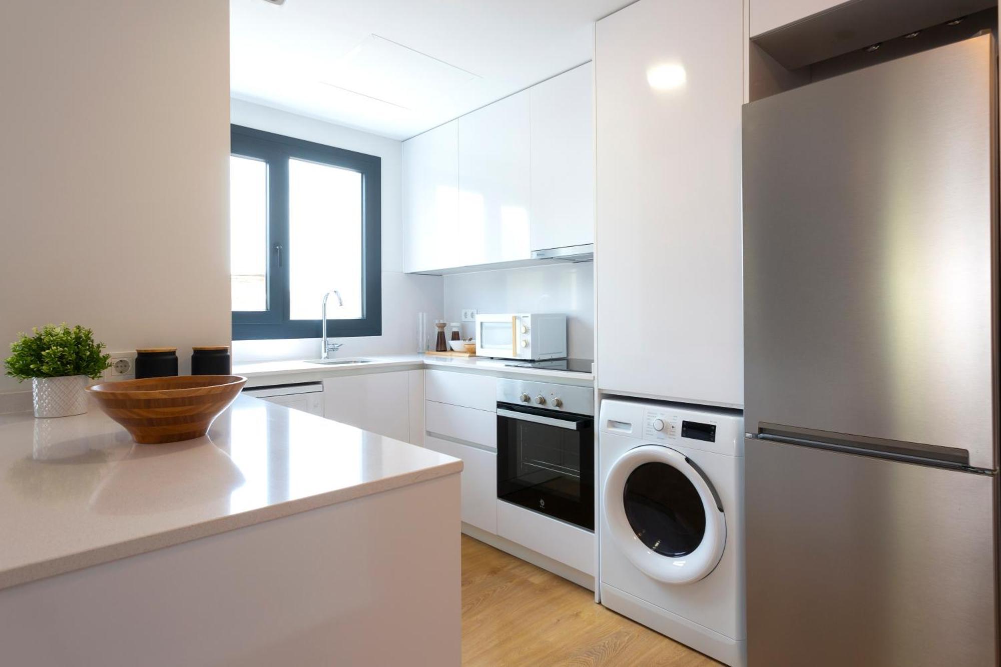 Apartamento Con Vistas En Paseo De Reding By Rent Me * Málaga
