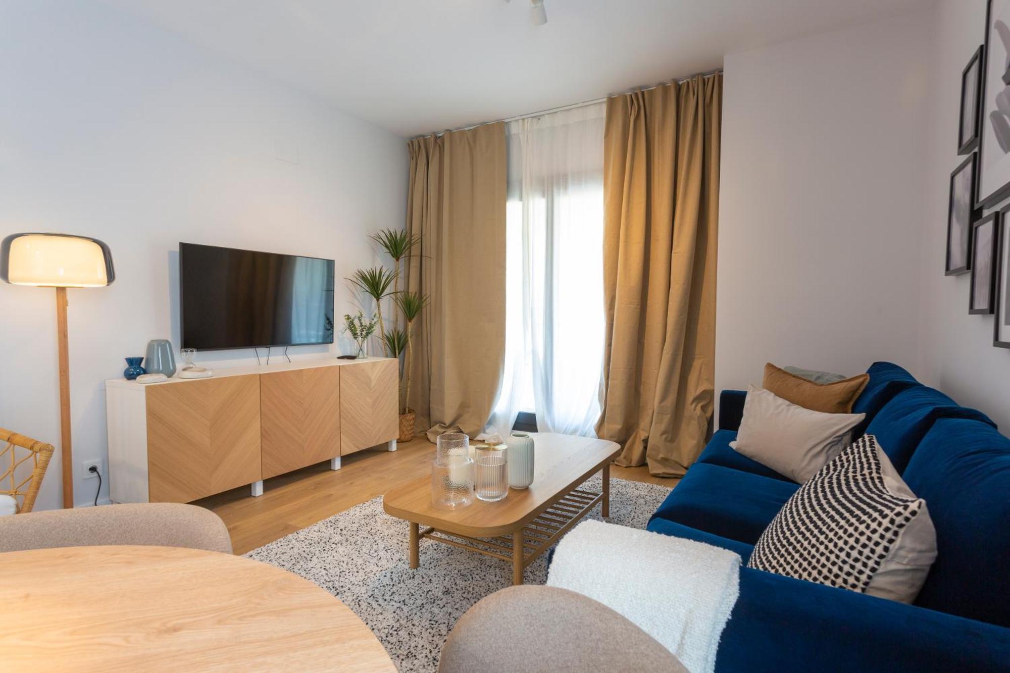 Apartamento Apartamento Con Vistas En Paseo De Reding By Rent Me Málaga