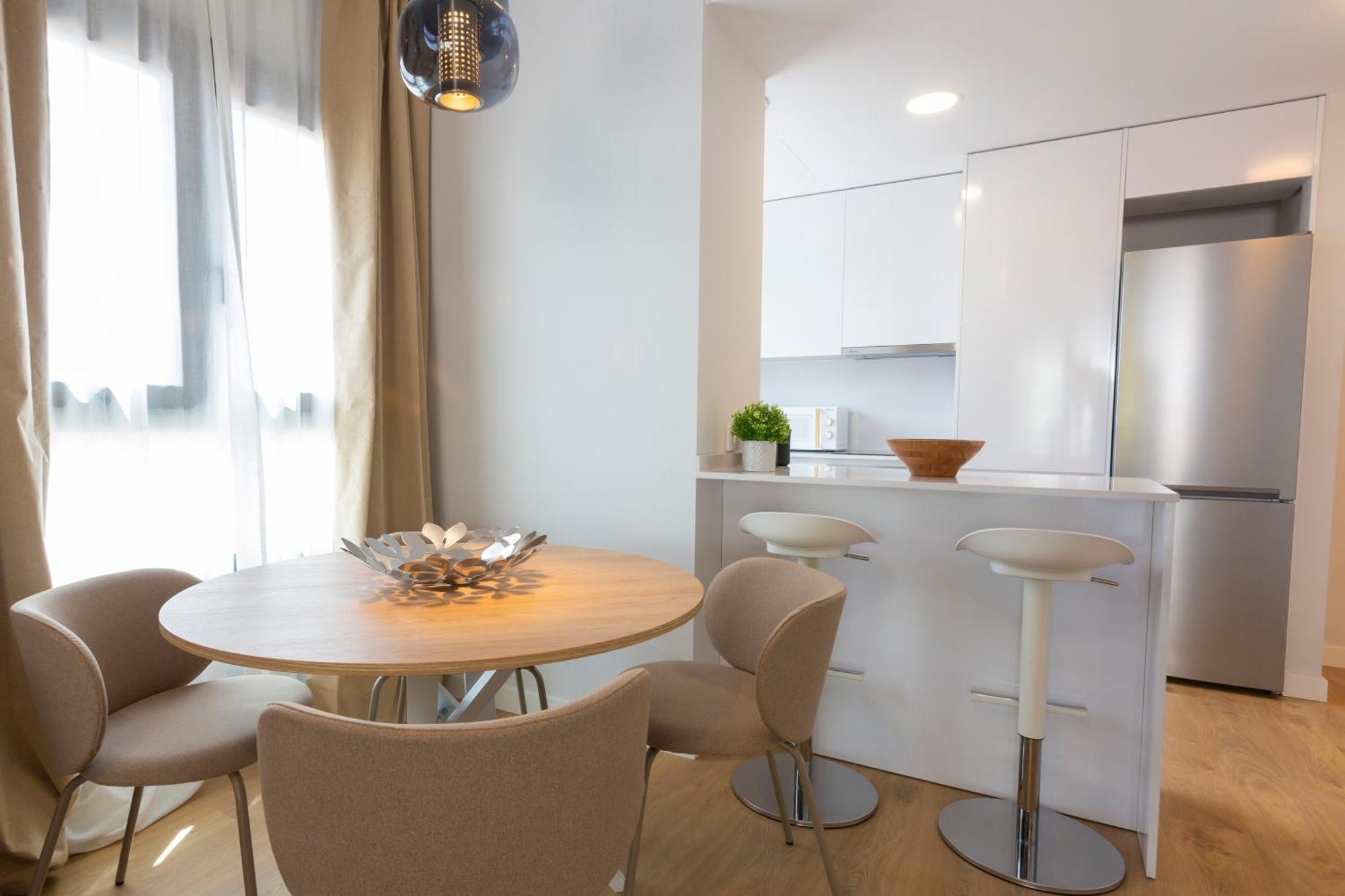 Apartamento Con Vistas En Paseo De Reding By Rent Me Málaga