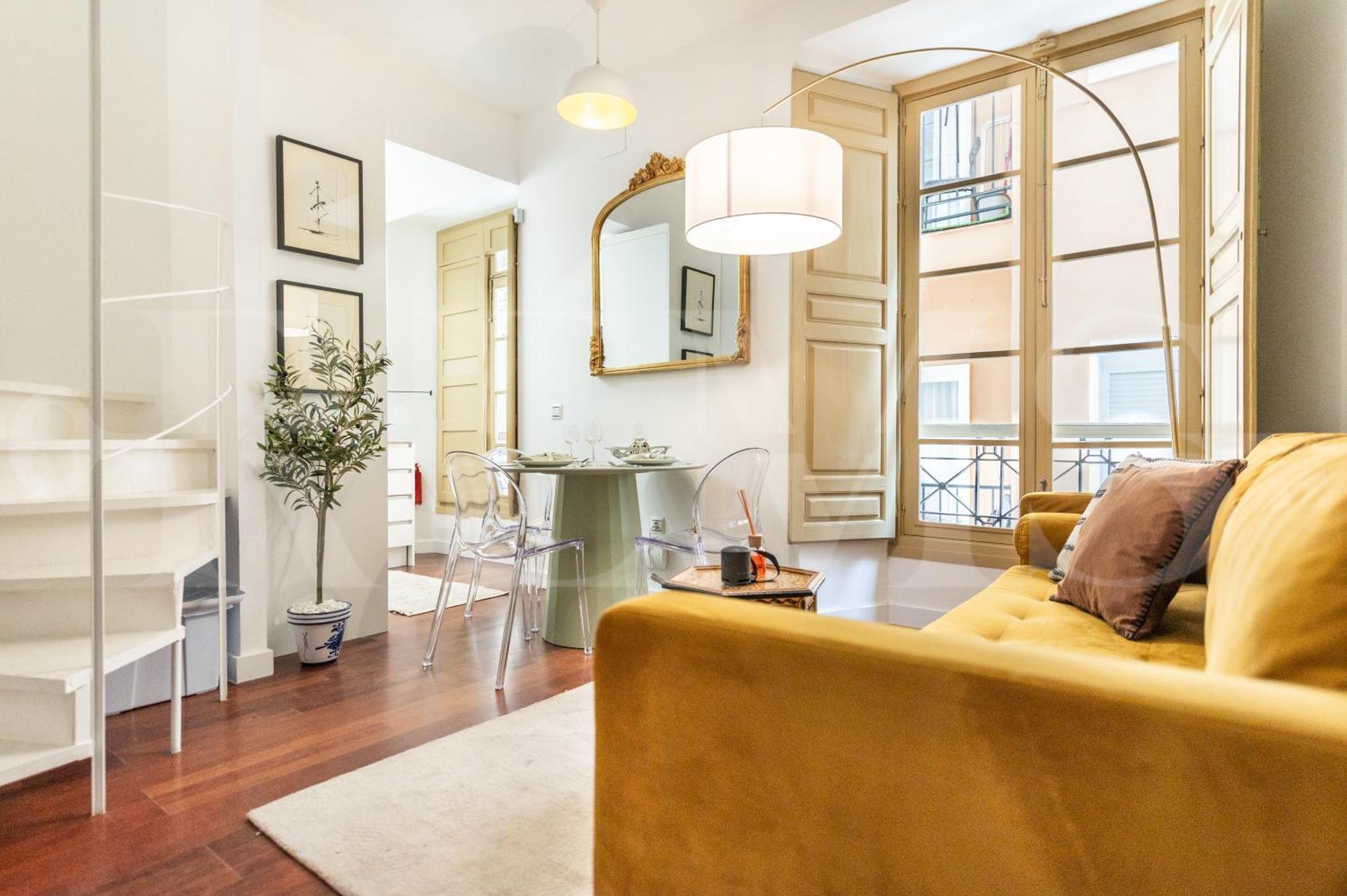 New Charming Duplex In The Heart Of By Rems Apartamento