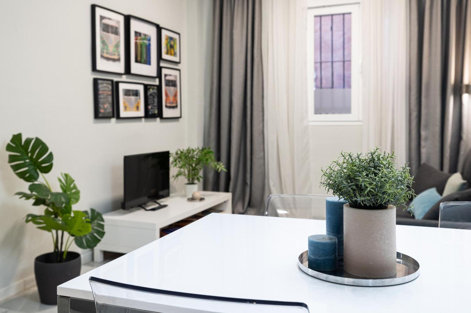 Apartment Holidays2malaga Eduardo Ocon Quiet&high Speed Wifi *