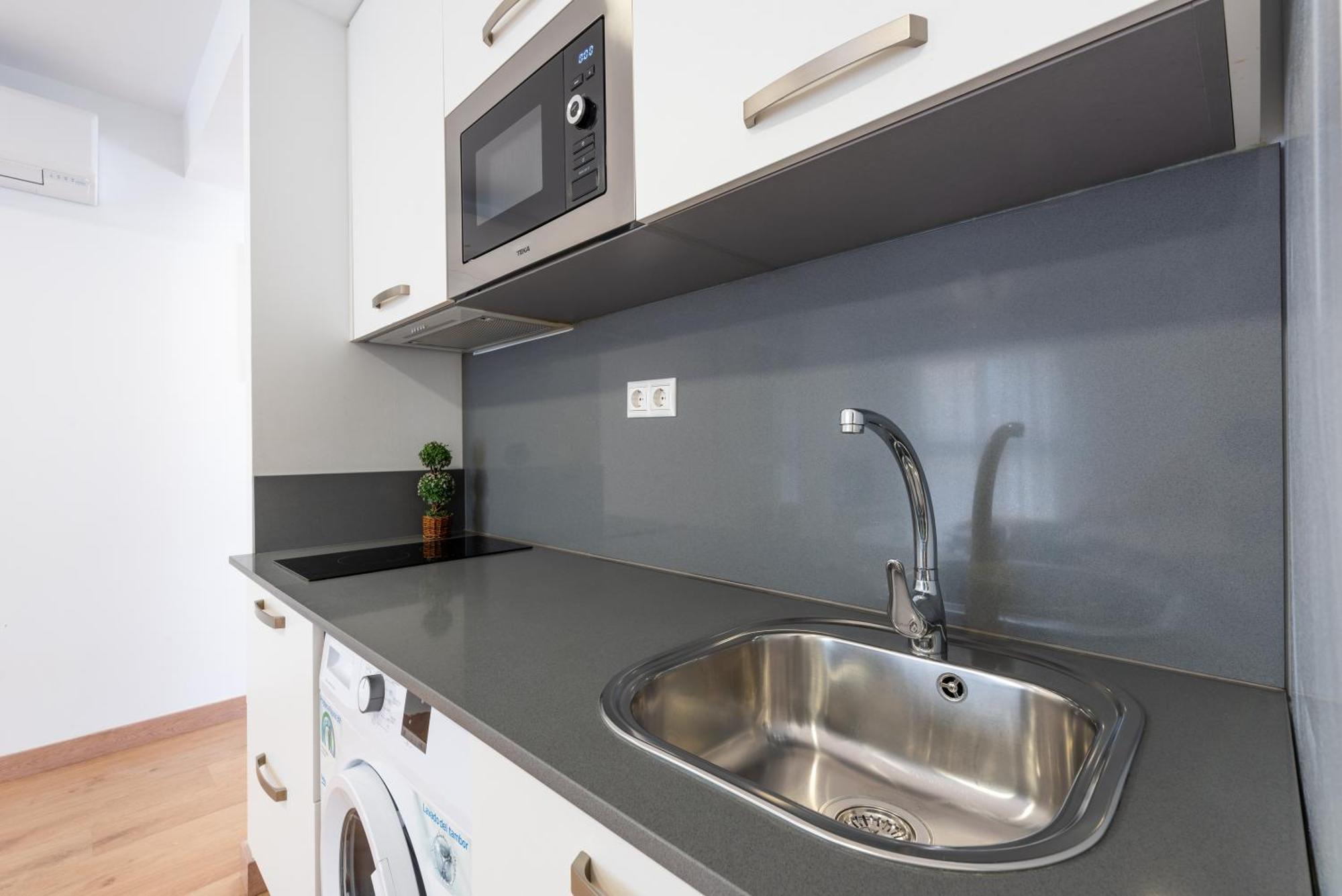 Wintowinrentals Cozy Near Center Apartamento