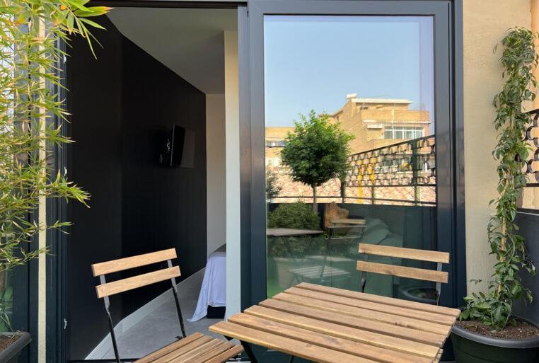 Domus Modern Y Luxury