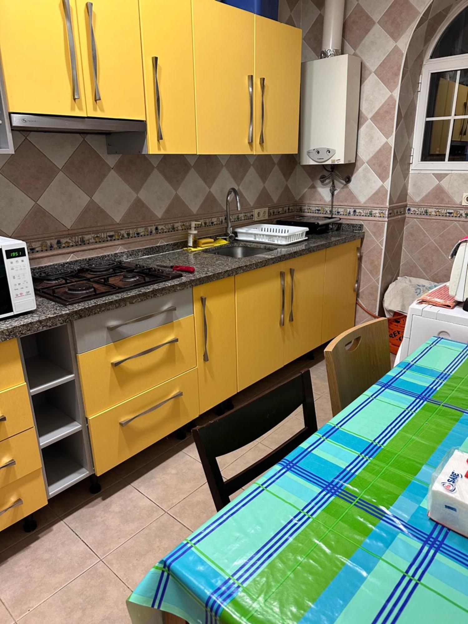 Habitación En Piso Compartido En Capital