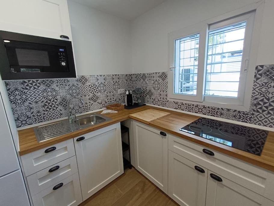 Beautiful House On The El Palo - - Allende Apartment Malaga