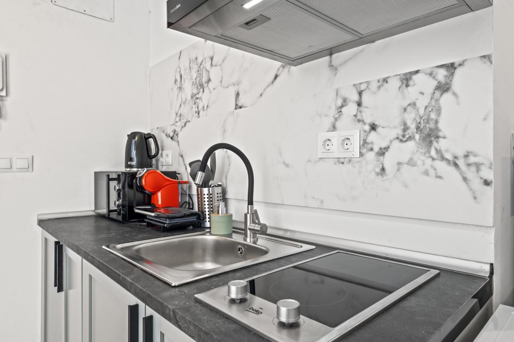 Terrazas Del Soho Apartment *