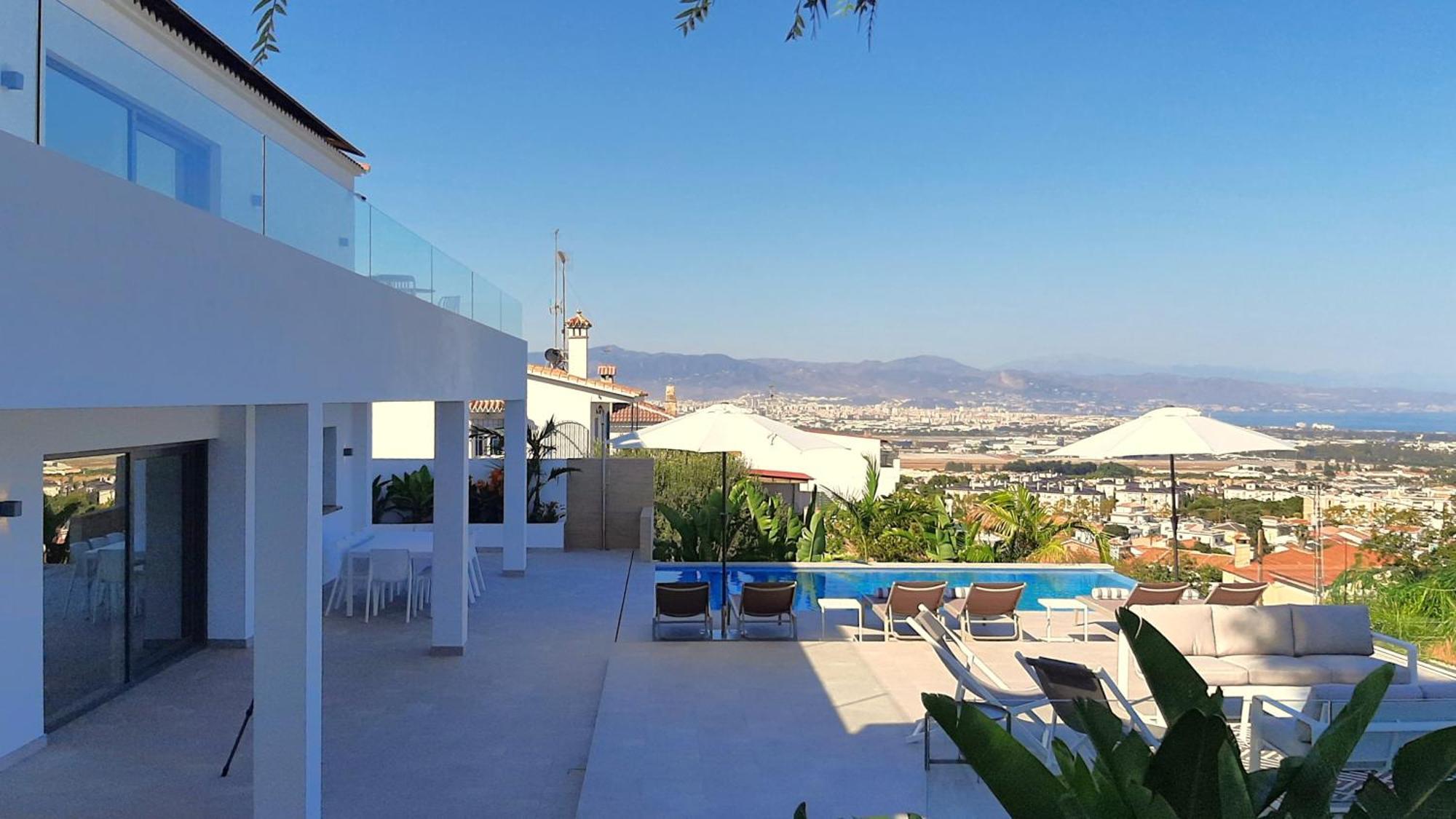 Happyplace -- With Panoramic Sea View Heated Infinity Saltwater Pool Villa Malaga