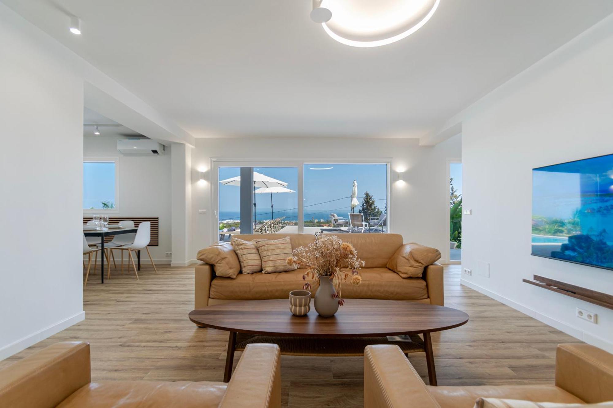 Happyplace -- With Panoramic Sea View Heated Infinity Saltwater Pool * Malaga