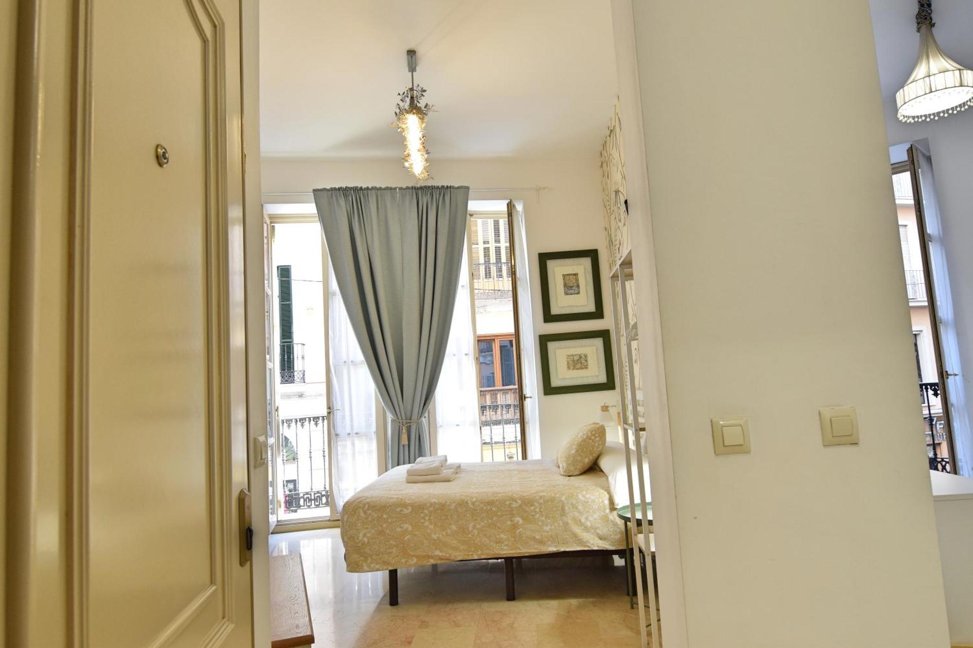 Santos 7 * Malaga