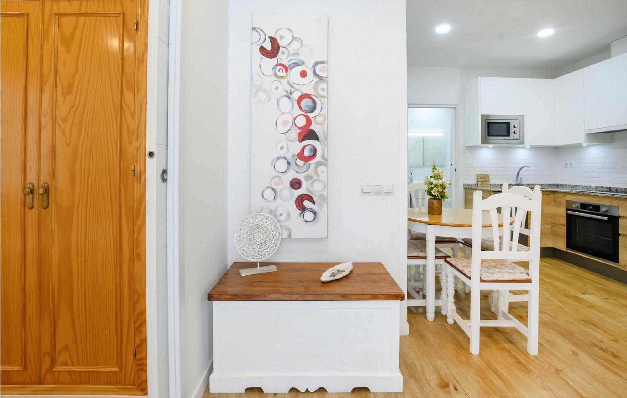 Сasa de vacaciones 2 Bedroom Lovely In