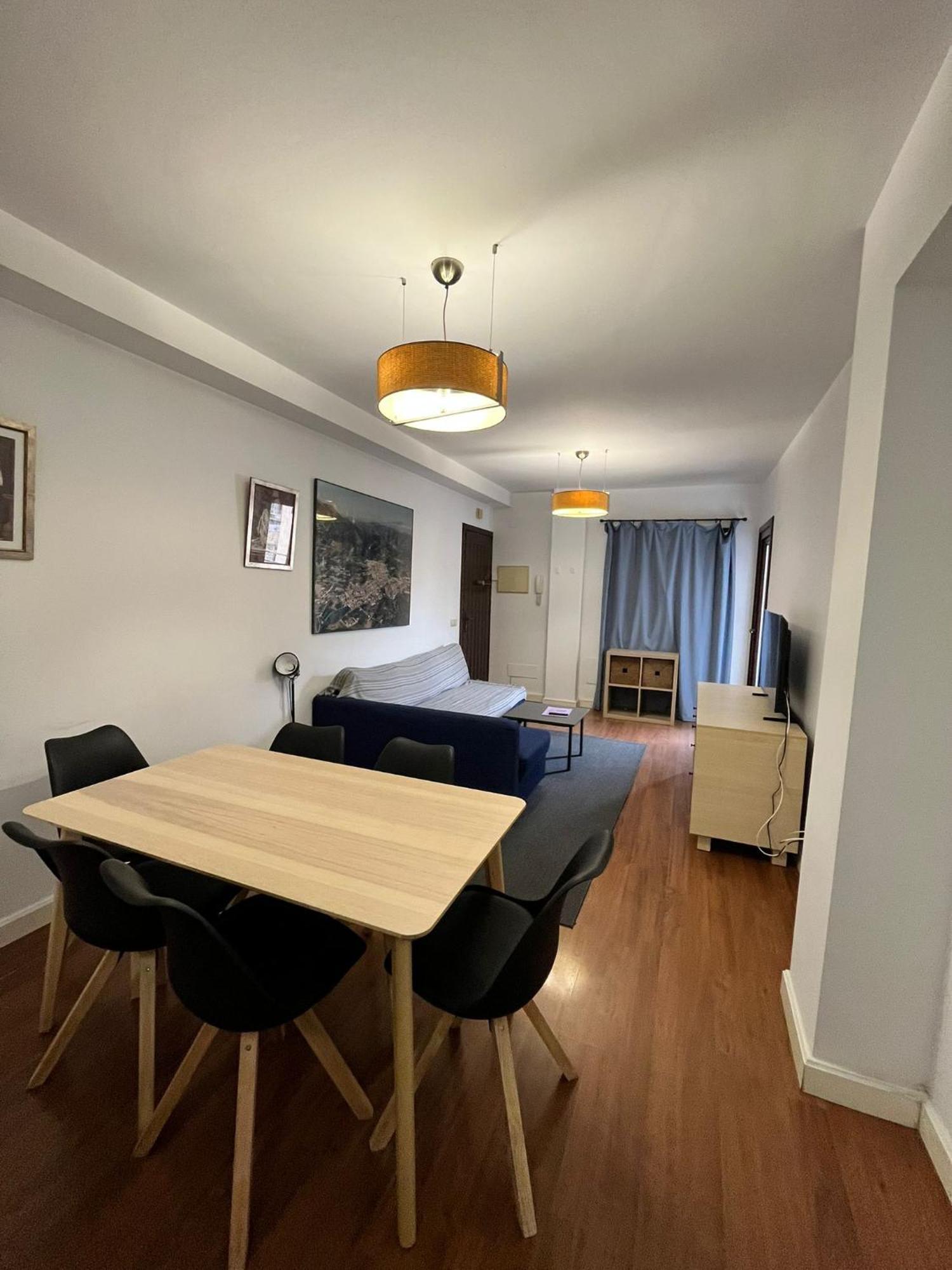 Apartment El Torcal Residences With Free Parking