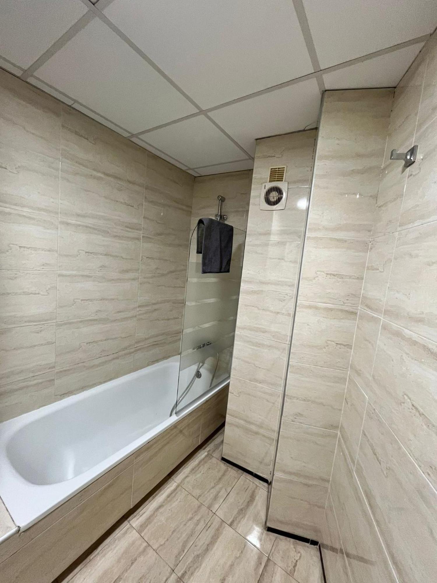 Apartment El Torcal Residences With Free Parking