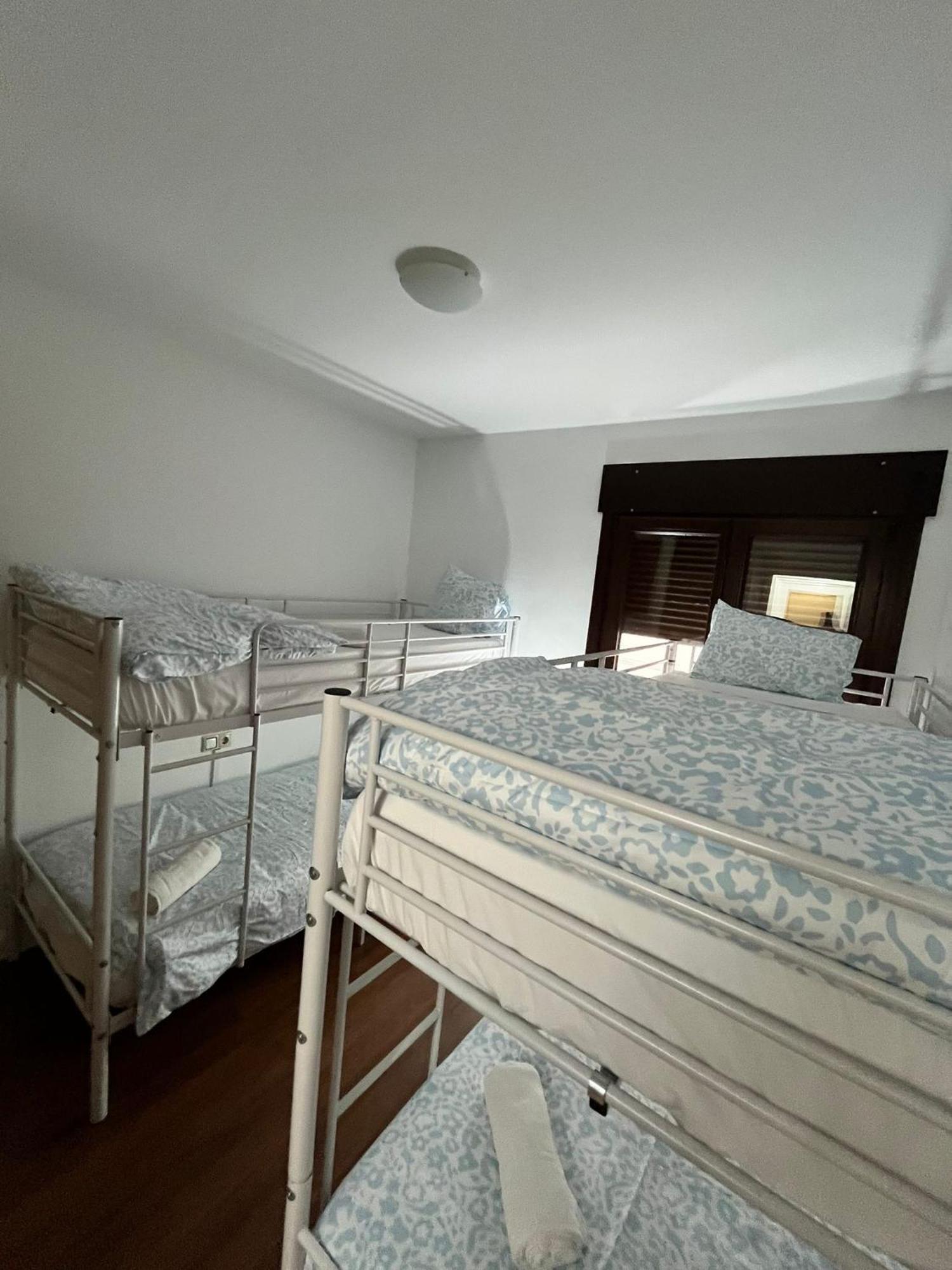 Apartment El Torcal Residences With Free Parking