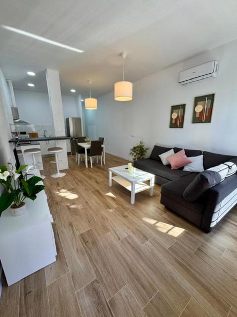 Jardin Del Mar Apartment Malaga