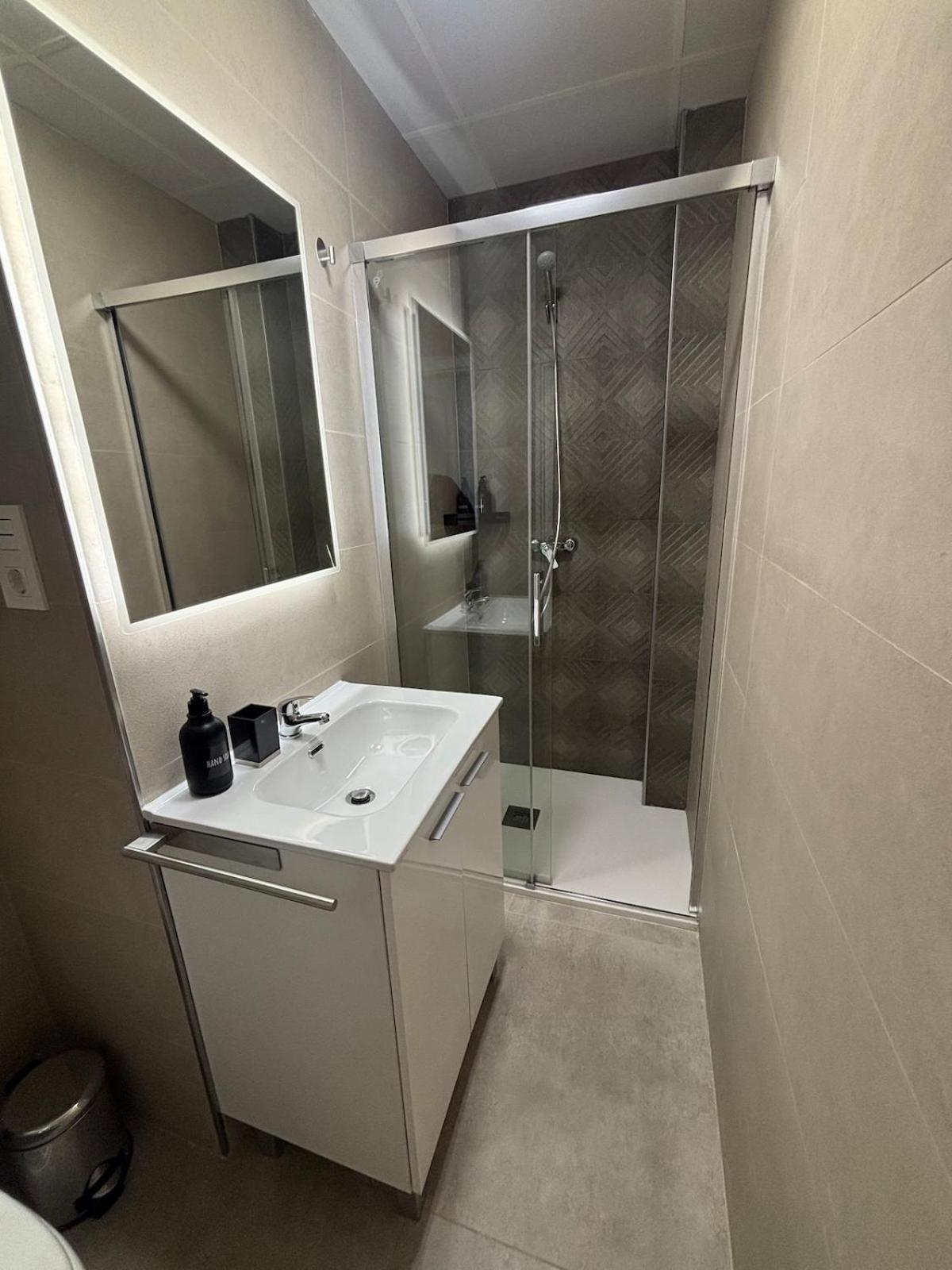 Apartment Nuevo! En El Centro! 1m Metro, Zambrano Y Con Parking *