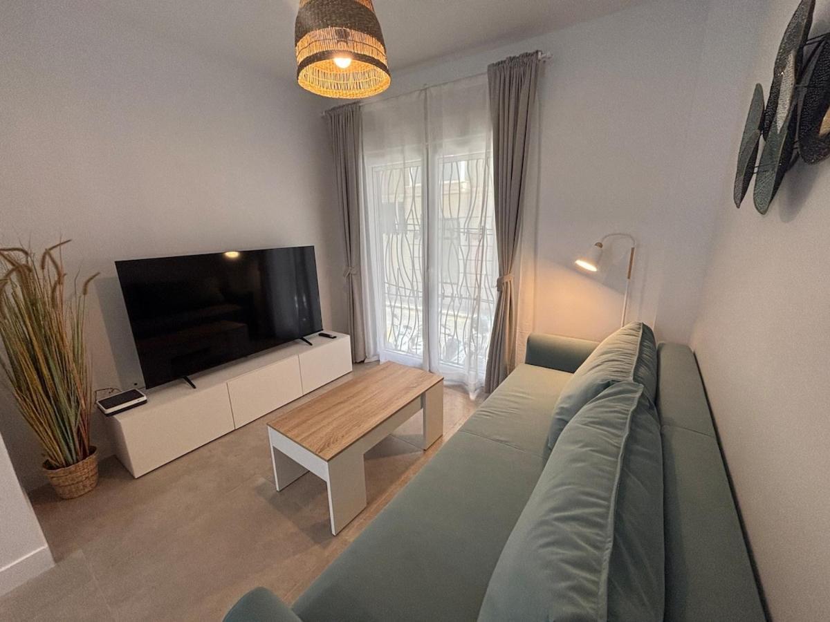 Apartment Nuevo! En El Centro! 1m Metro, Zambrano Y Con Parking Malaga