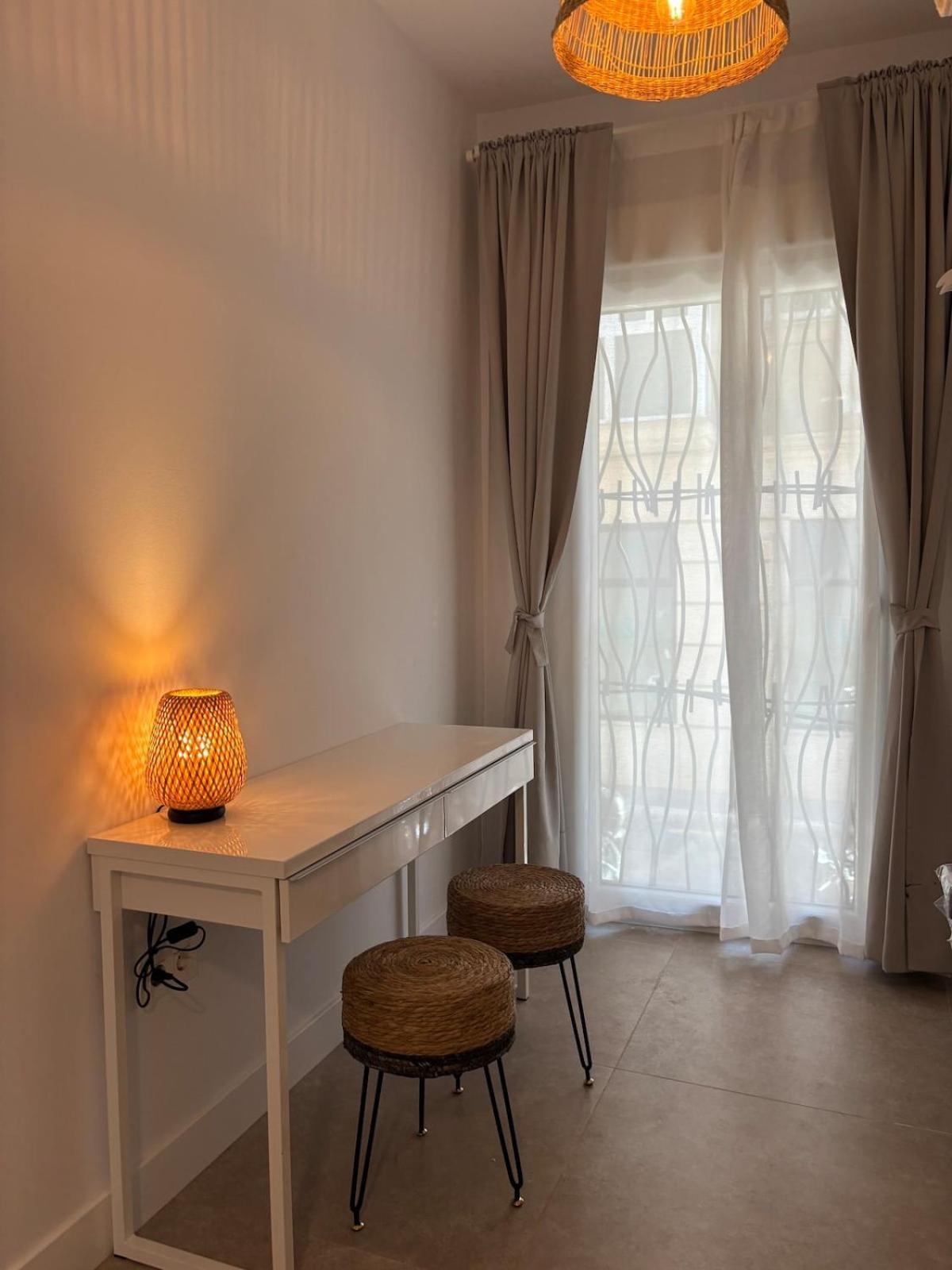Apartment Nuevo! En El Centro! 1m Metro, Zambrano Y Con Parking Malaga