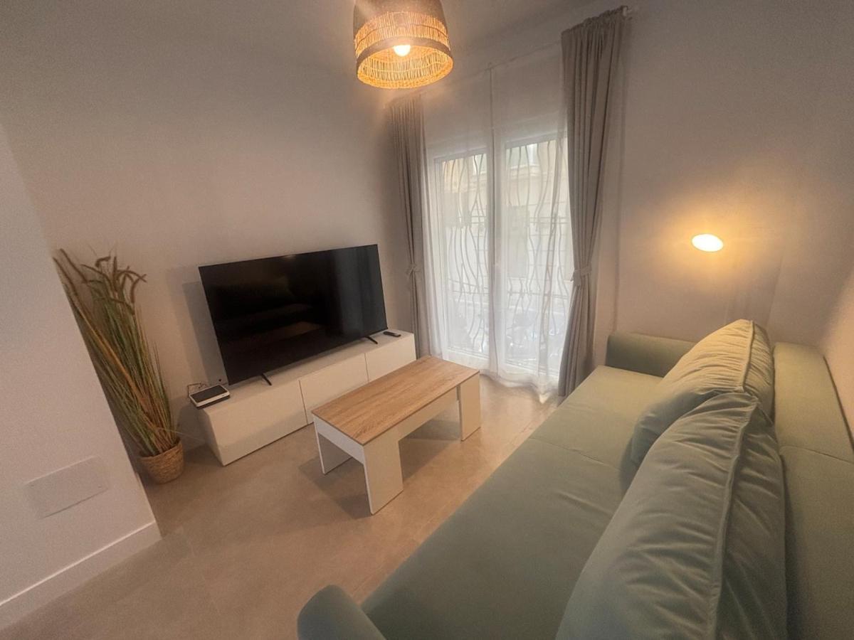 Nuevo! En El Centro! 1m Metro, Zambrano Y Con Parking Apartment Malaga