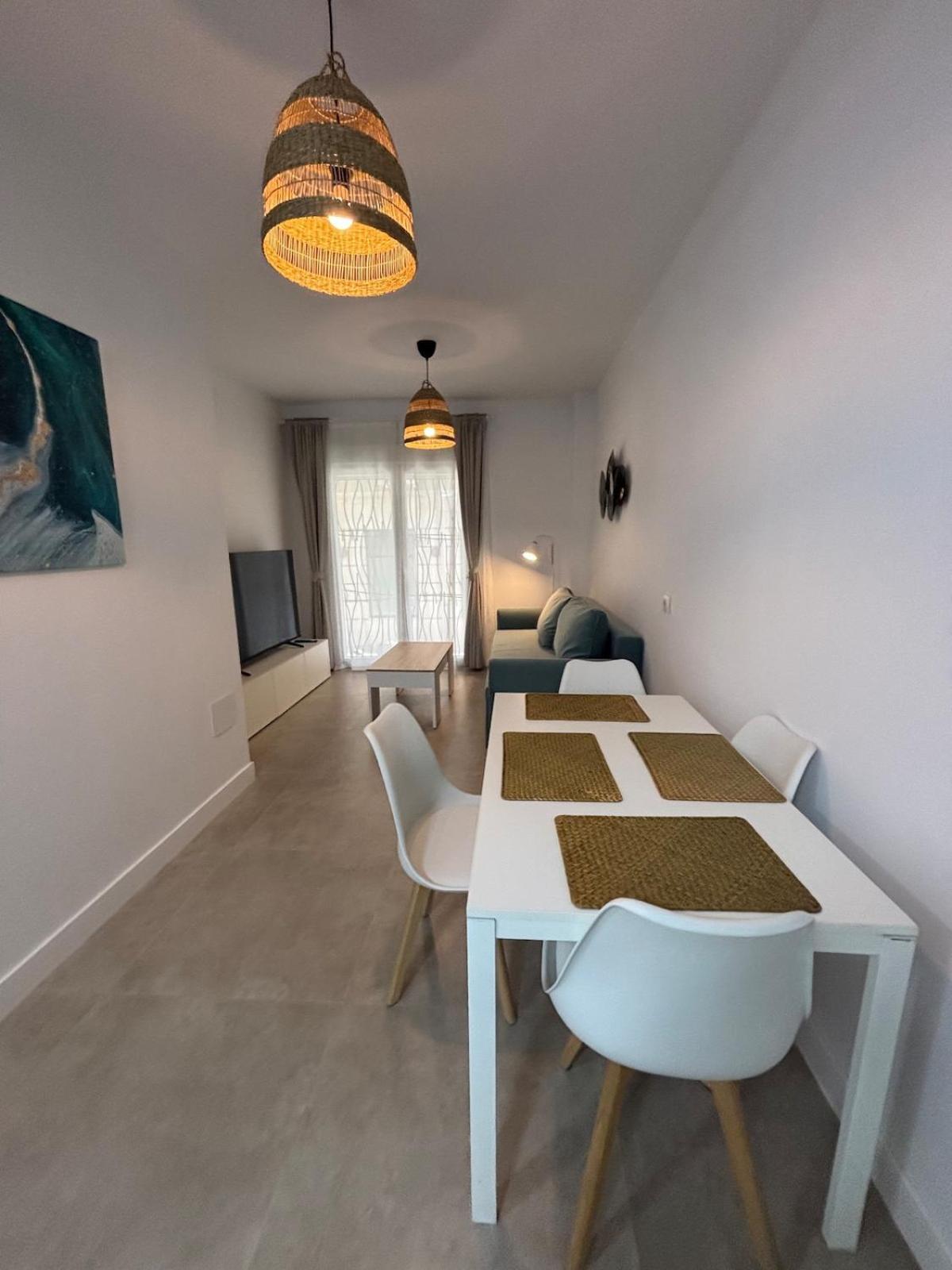 Apartment Nuevo! En El Centro! 1m Metro, Zambrano Y Con Parking Malaga