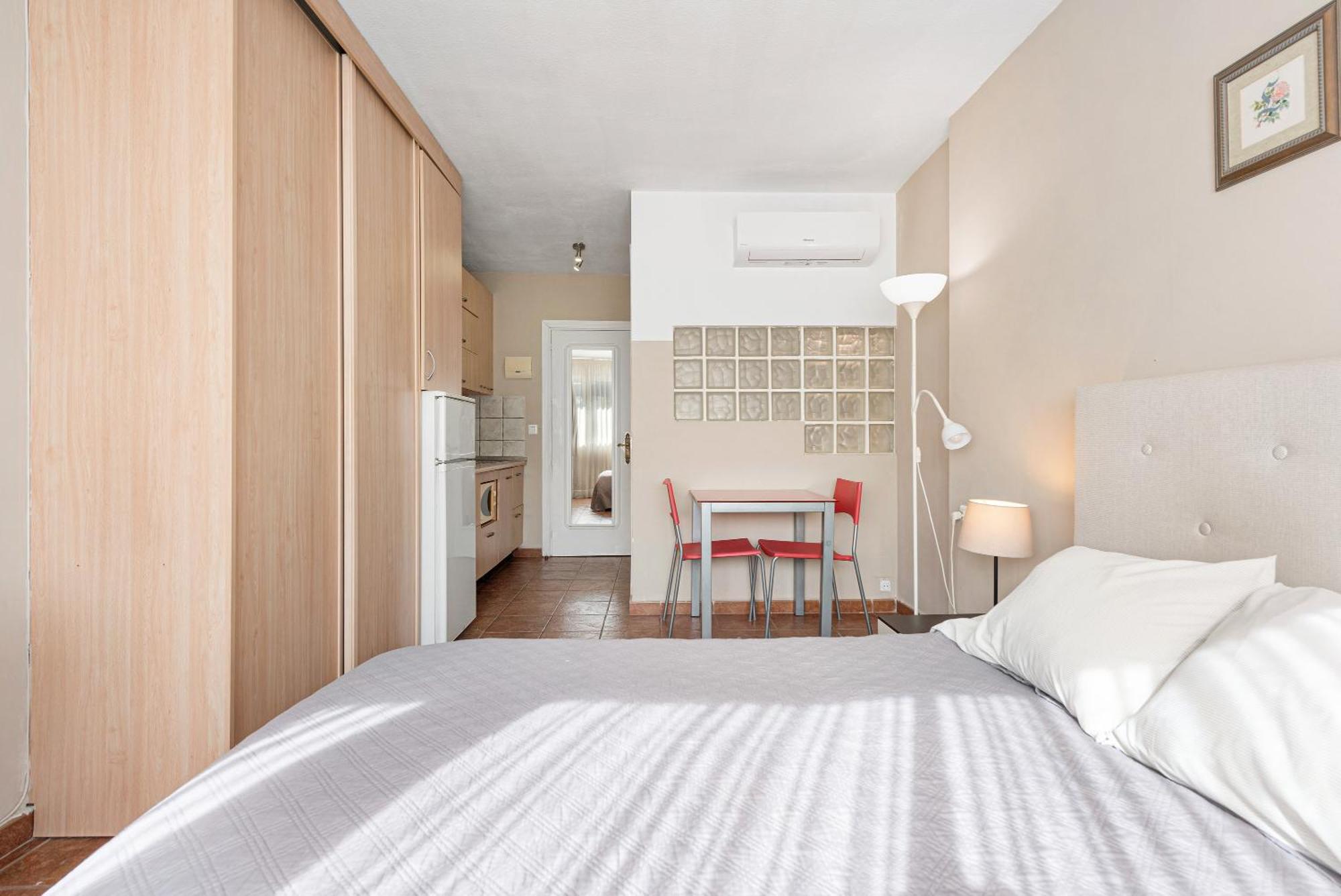 Acogedor Estudio En Pedregalejo Junto Al Mar
