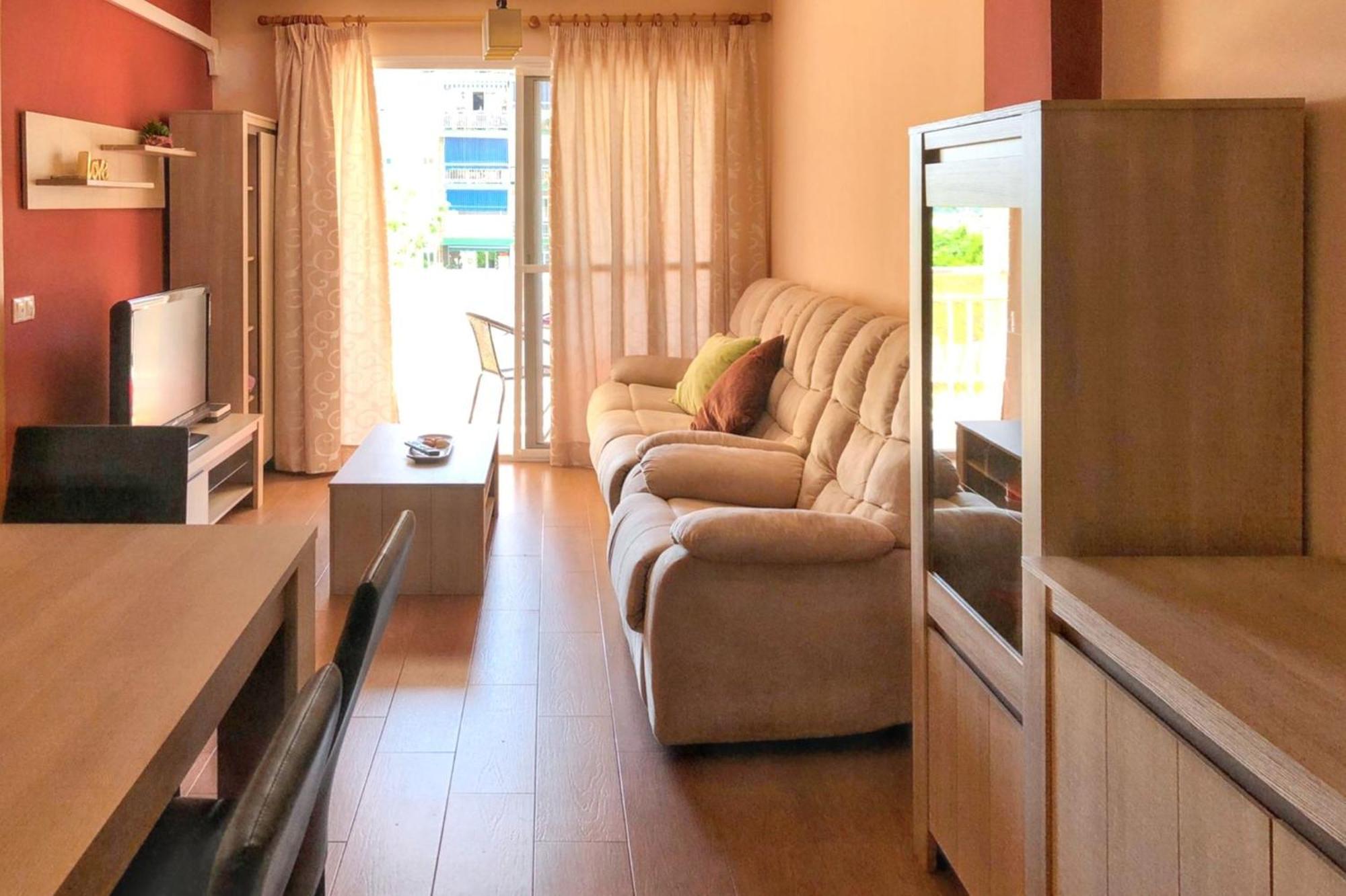Apartment Comfortable In With Balcony And View 81 M² *