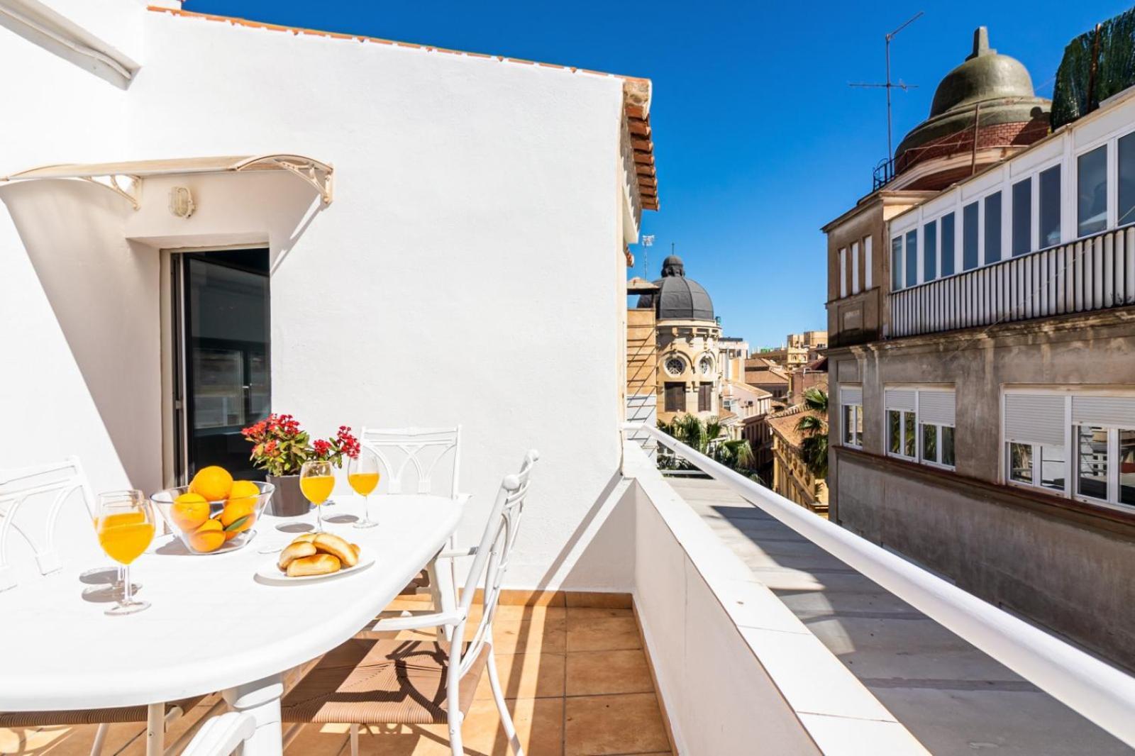 Saenz Gallery By Bossh! Apartamento *