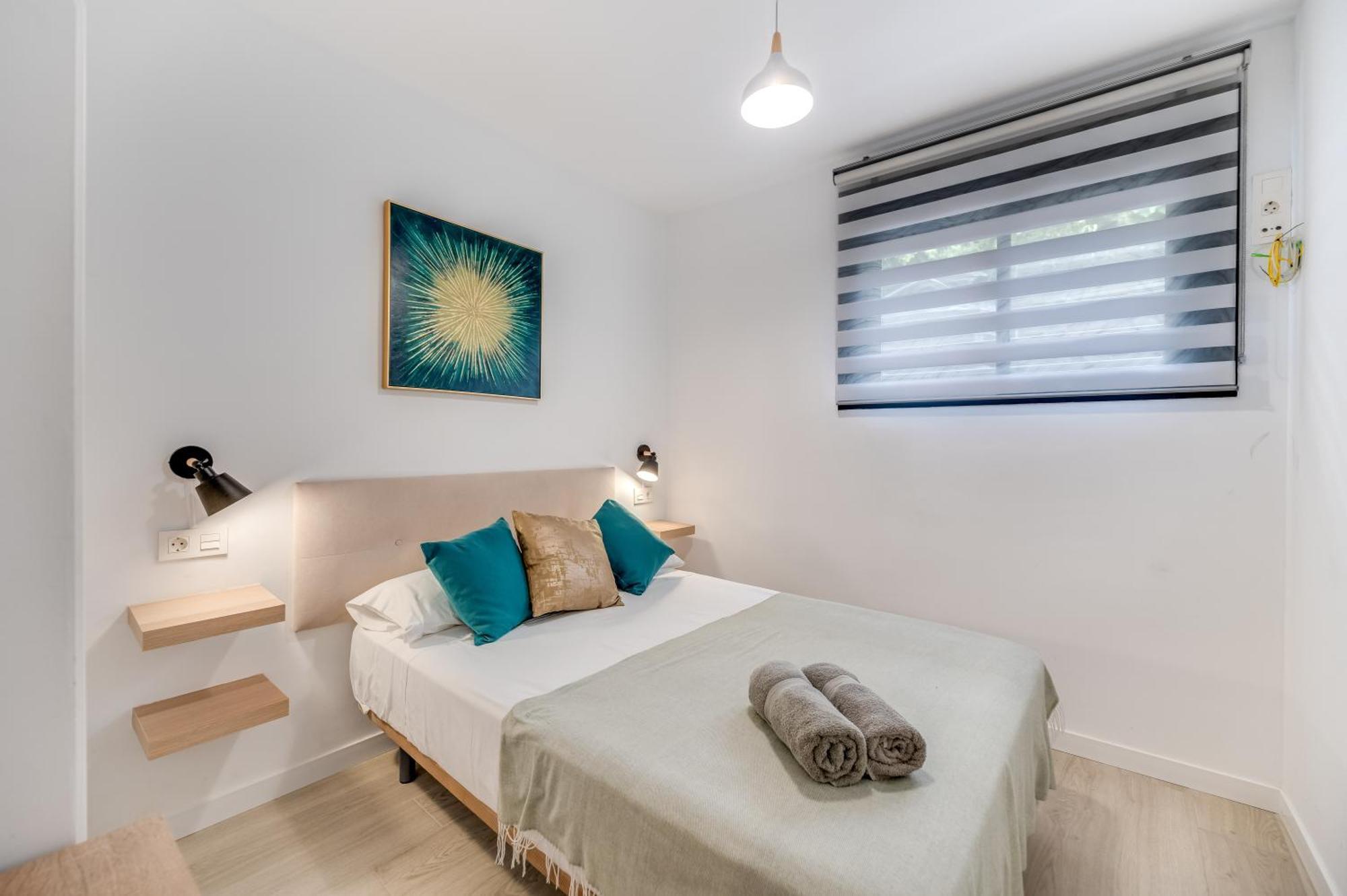Modern Unit With View *