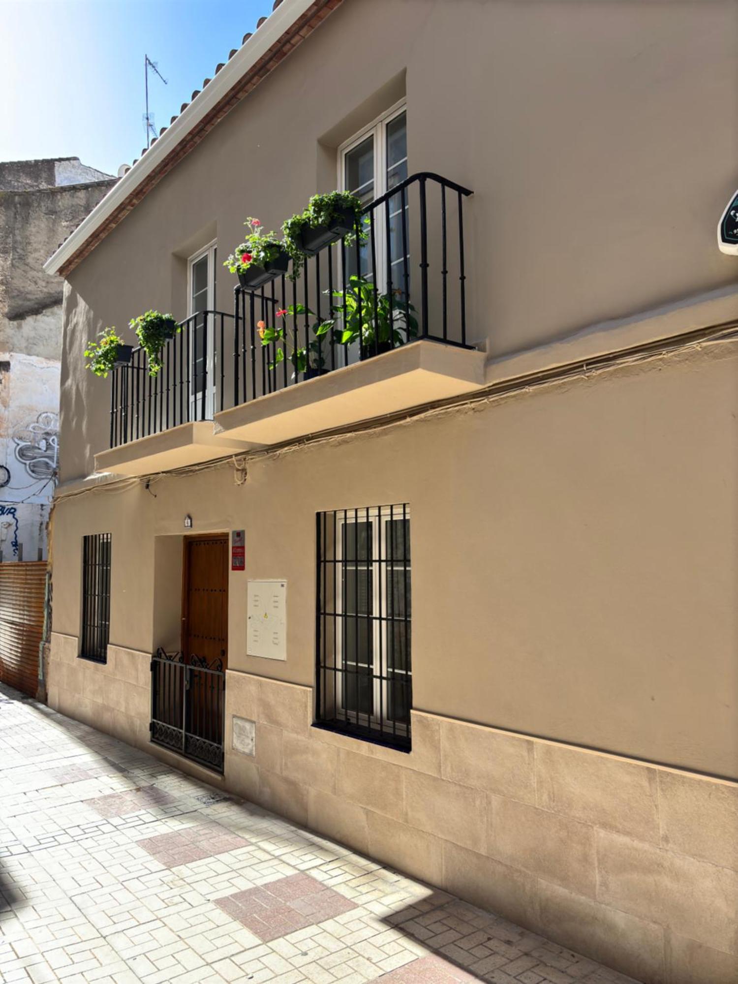 Shanti's Andalusian Málaga