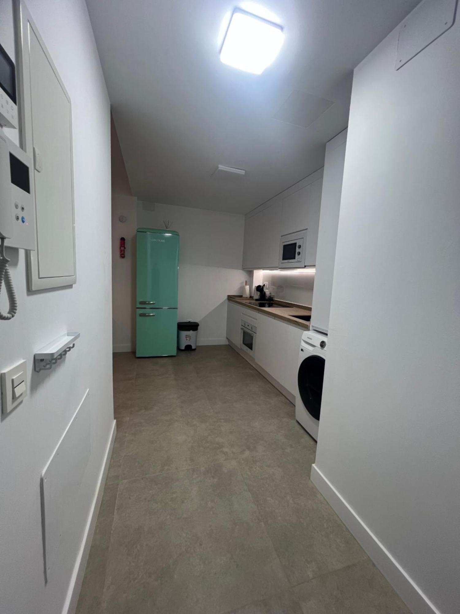 Nuevo! En El Centro! 1m Metro, Zambrano Y Con Parking Apartment Malaga