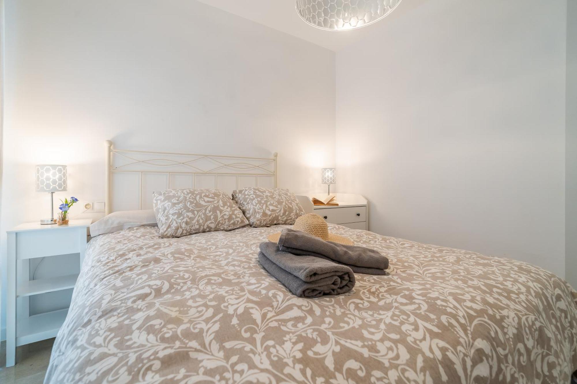 Casa Playa Guadalmar, Beautiful In Front Of The Sea, Wifi, Ac, Smart Tv, Private Parking Apartamento *